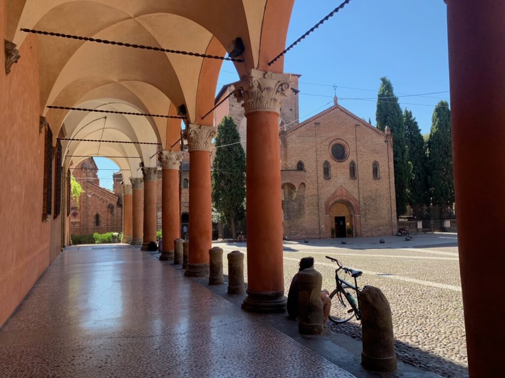 Piazza Santo Stefano: una delle più belle piazze della città | BOLOGNA ...